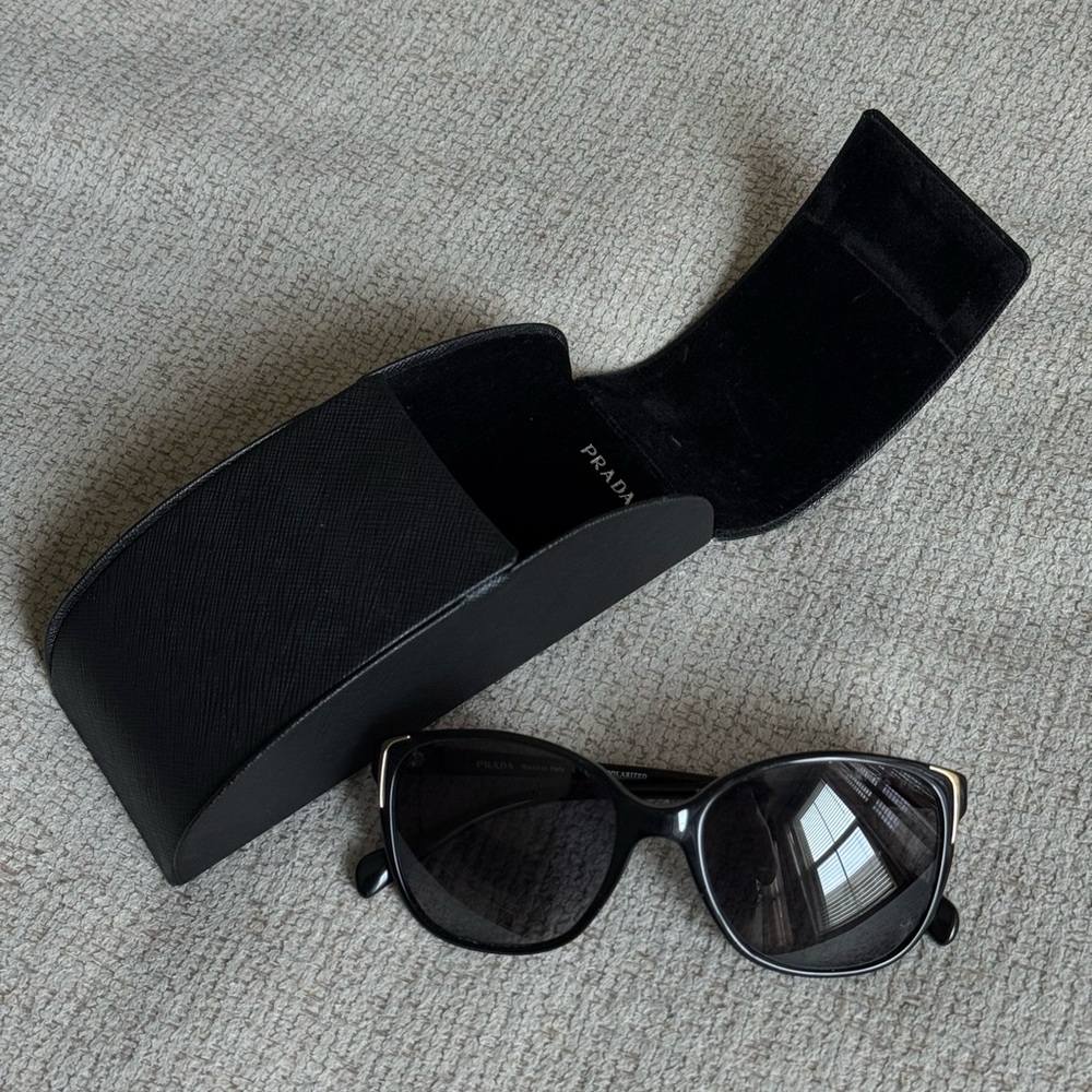 Prada 07YS SOLE Sunglasses with case